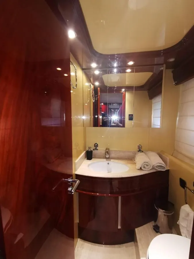 Magnificent Luxury Yacht In Barcelona Center Hotel Botel