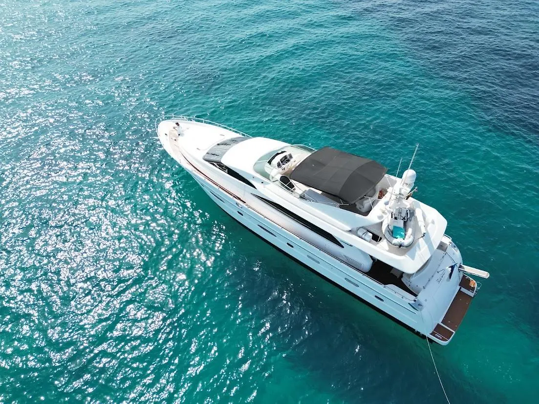 Magnificent Luxury Yacht In Barcelona Center Hotel