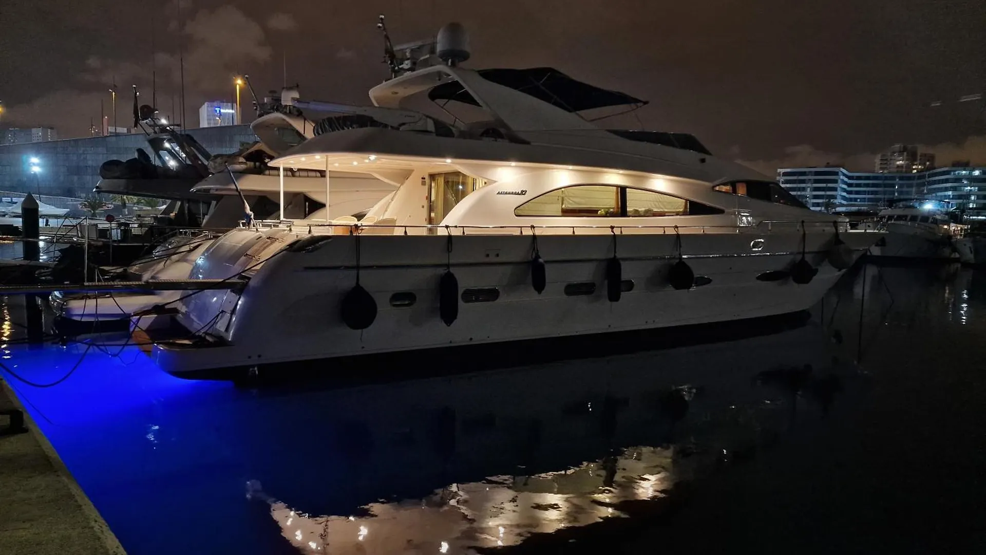 Magnificent Luxury Yacht In Barcelona Center Hotel Spain
